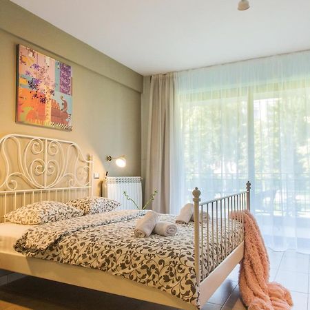 One Love Metropolitan Gardens Studio Apartment Bucharest Exterior photo