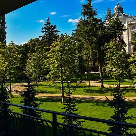 One Love Metropolitan Gardens Studio Apartment Bucharest Exterior photo