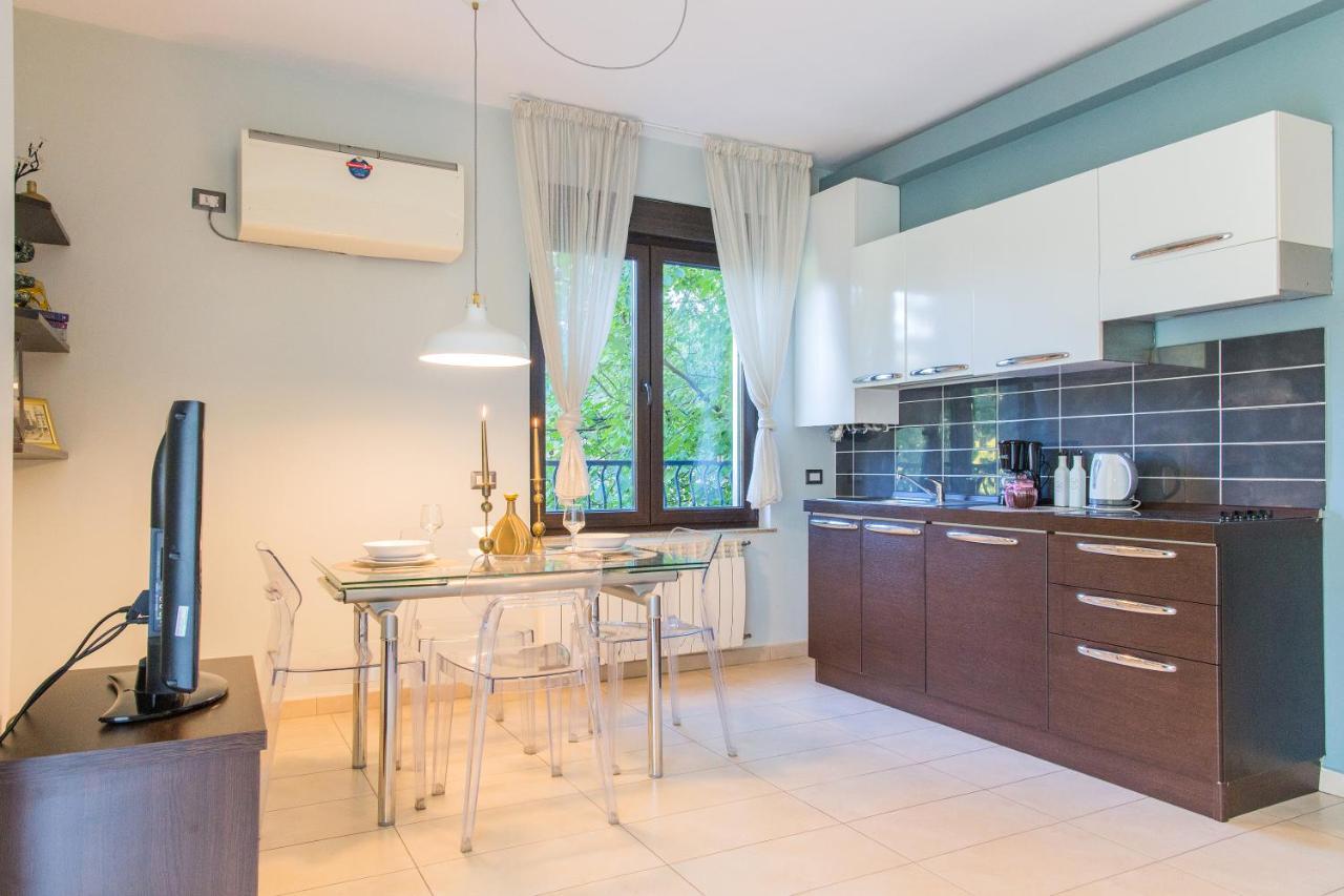 One Love Metropolitan Gardens Studio Apartment Bucharest Exterior photo